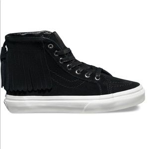 Kids The Suade SK8-Moc Sneaker. VANS